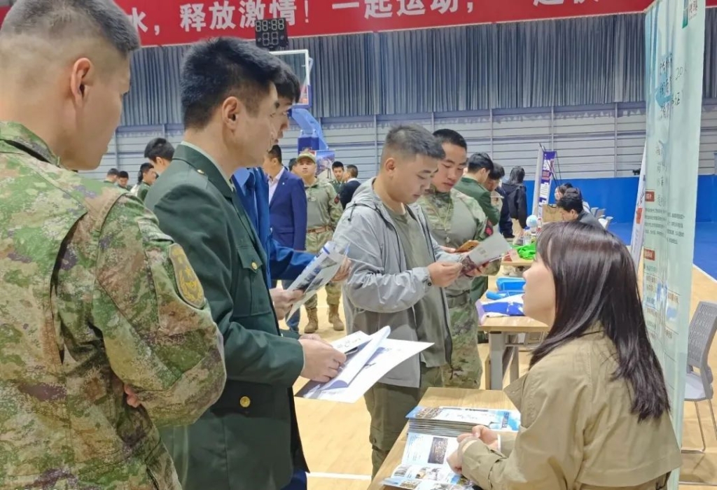 江陰舉辦2025年度自主就業(yè)退役軍人春季專場(chǎng)招聘會(huì)